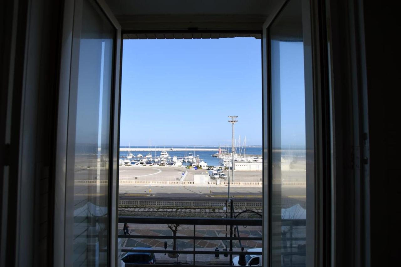 Les Suites Corso Roma Галиполи Екстериор снимка