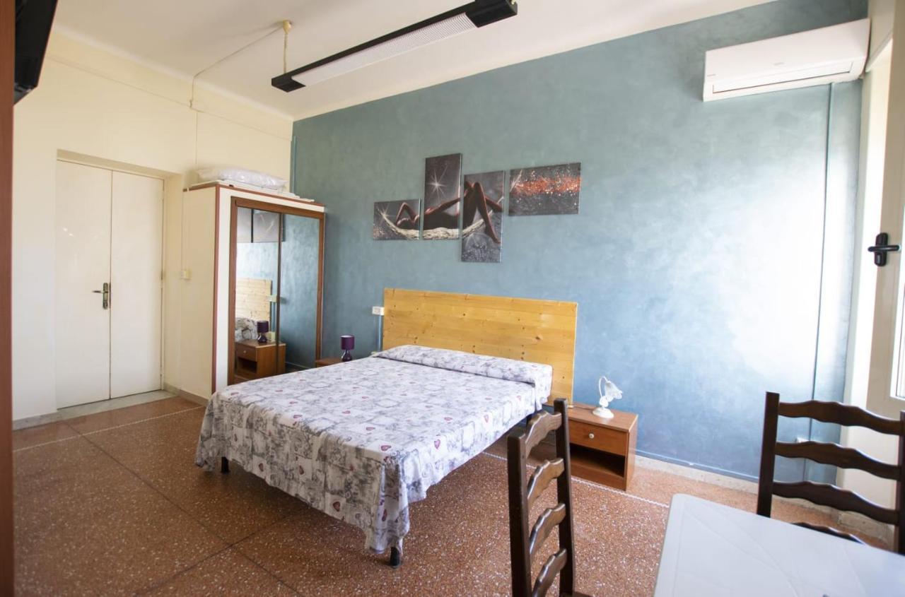 Les Suites Corso Roma Галиполи Екстериор снимка