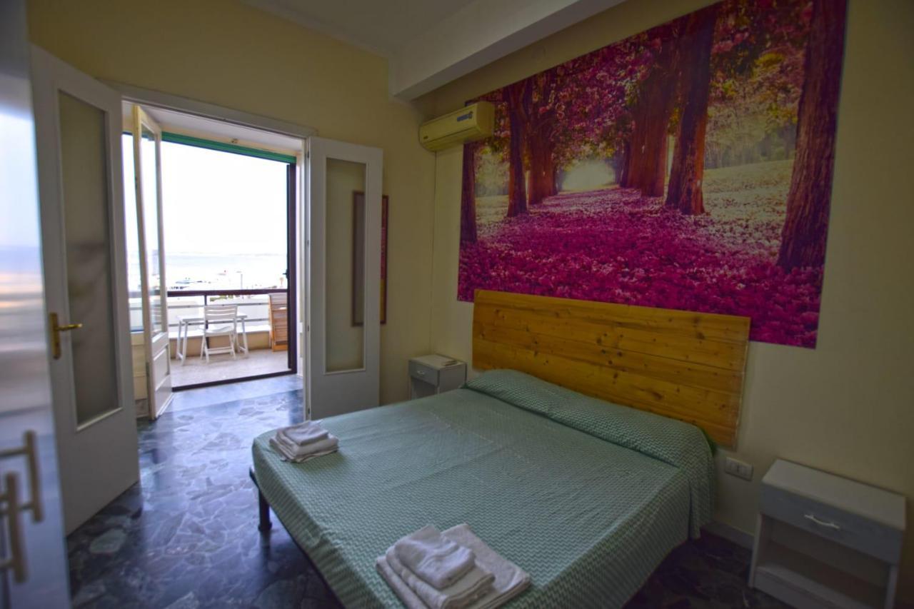 Les Suites Corso Roma Галиполи Екстериор снимка